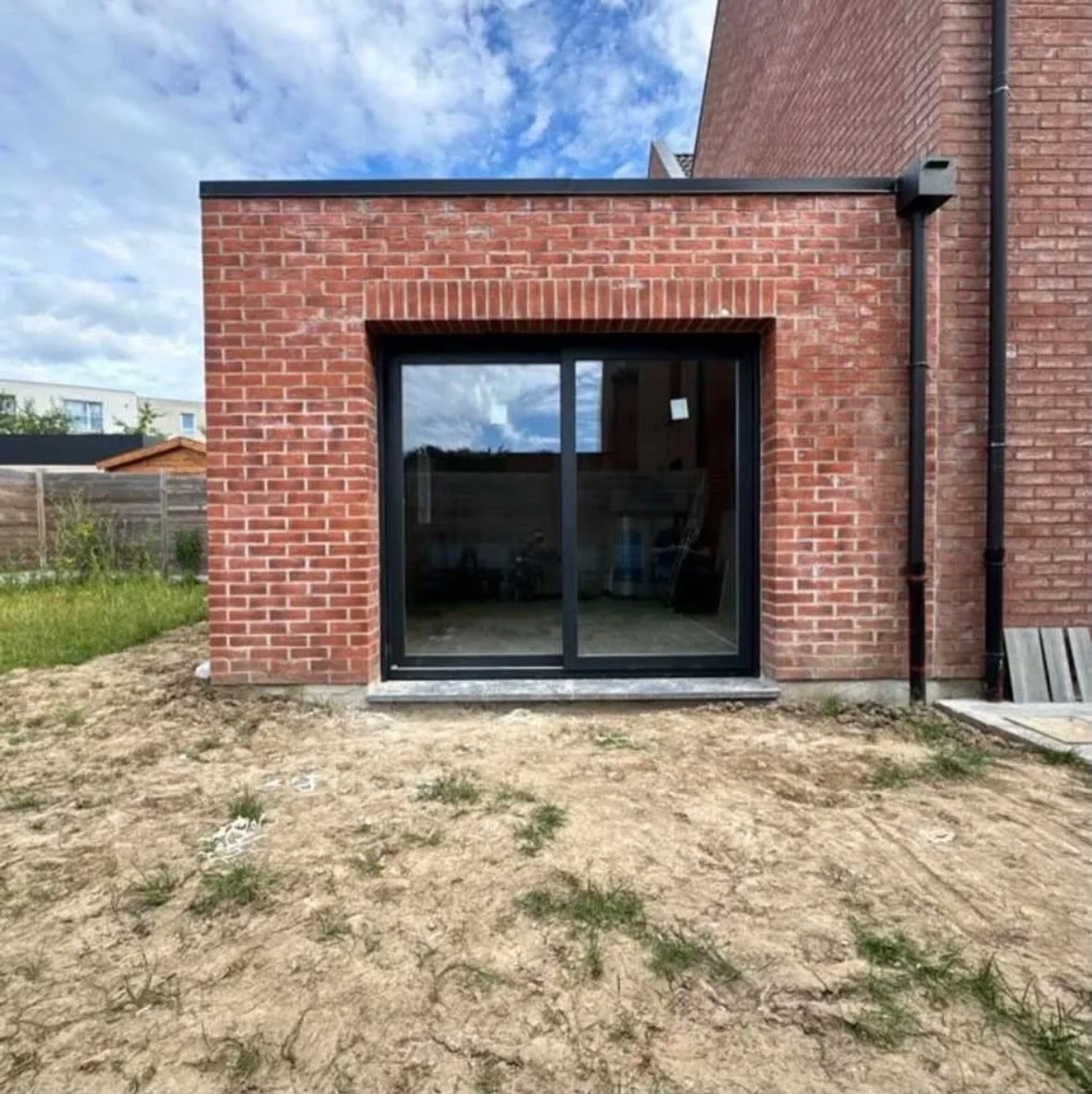 Extension en brique côté jardin